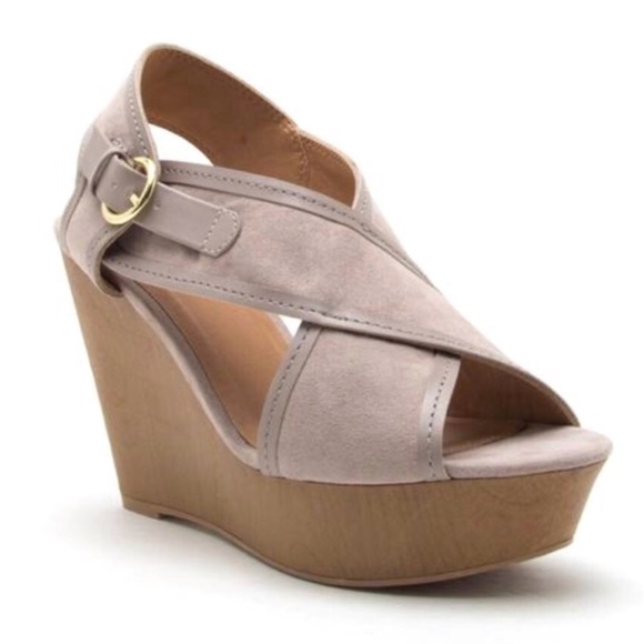 wila Shoes - LAST 1⭐️ tan wrap wedges heels taupe
